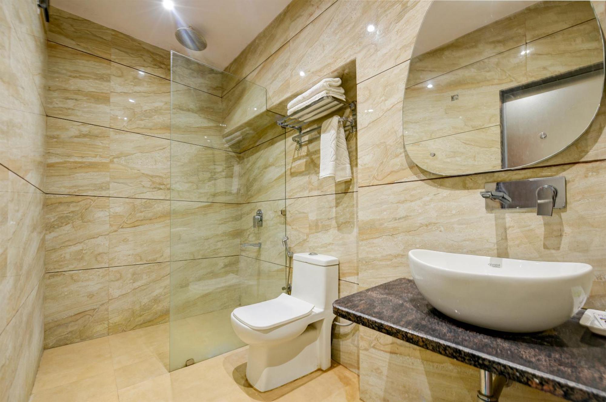 The Pearl Plaza Hotel In City Centre - Near New Delhi Railway Station Exteriör bild