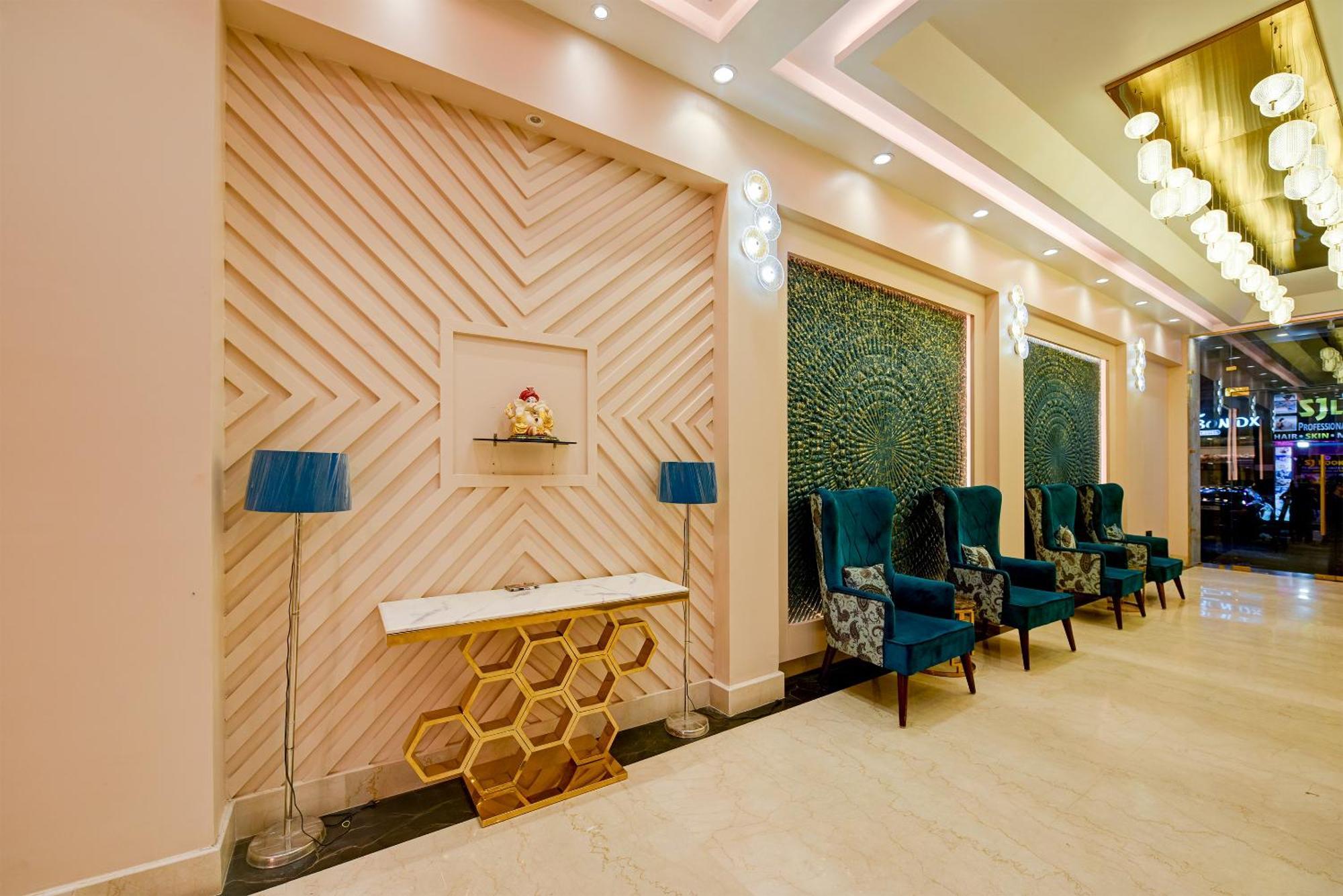 The Pearl Plaza Hotel In City Centre - Near New Delhi Railway Station Exteriör bild