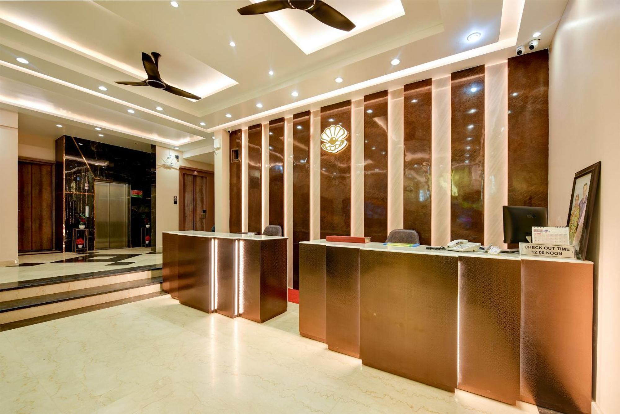 The Pearl Plaza Hotel In City Centre - Near New Delhi Railway Station Exteriör bild