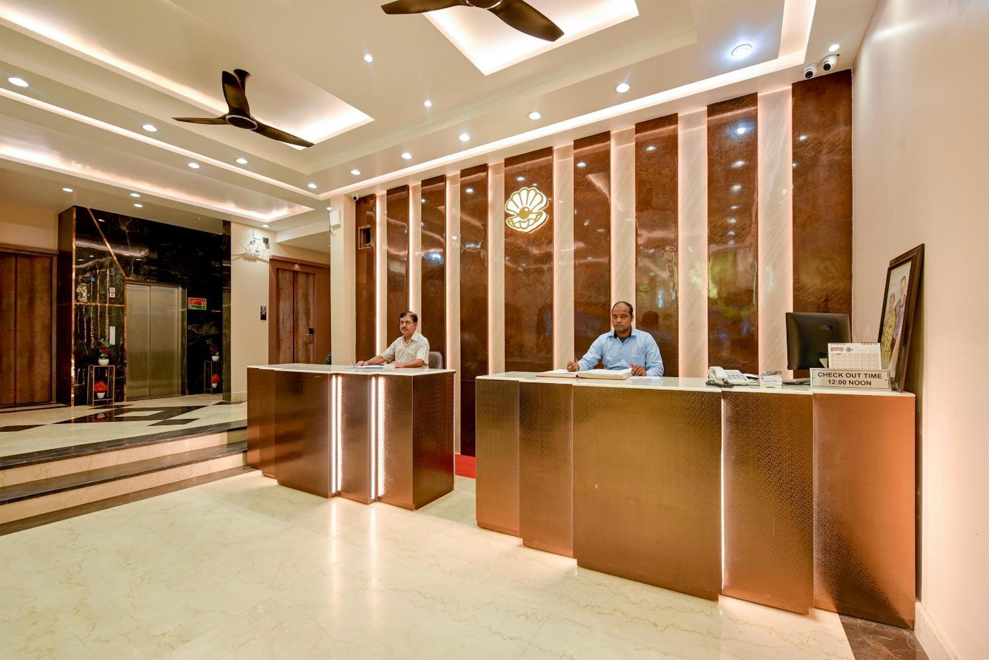 The Pearl Plaza Hotel In City Centre - Near New Delhi Railway Station Exteriör bild